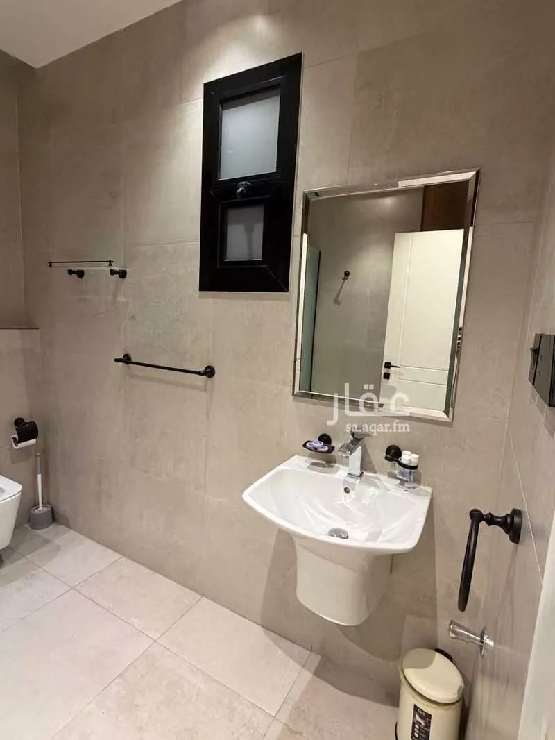 3 bedroom apartment in Al Malqa 16