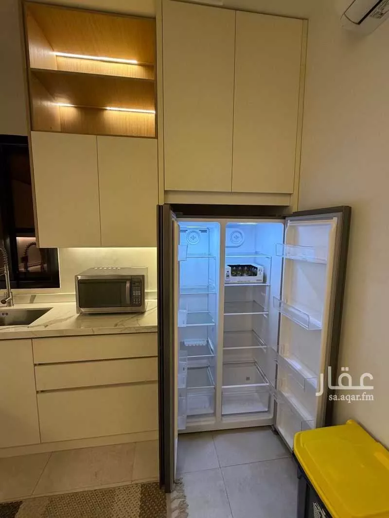 3 bedroom apartment in Al Malqa 15