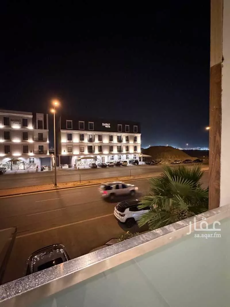 3 bedroom apartment in Al Malqa 10