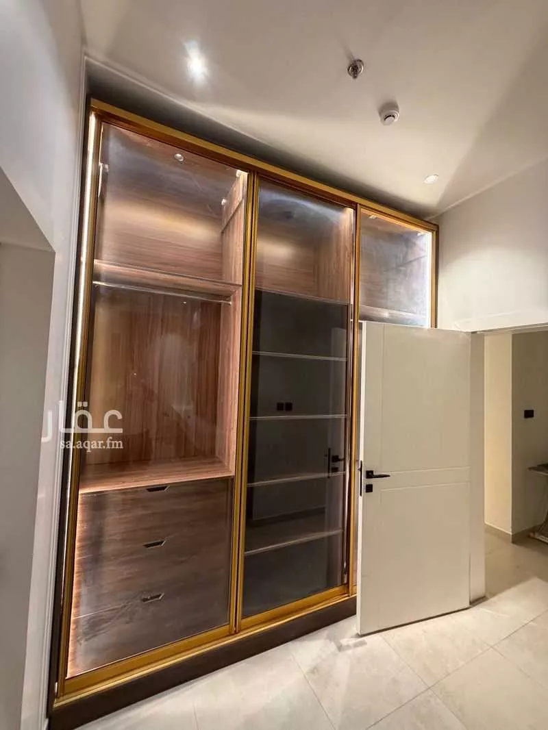 3 bedroom apartment in Al Malqa 4