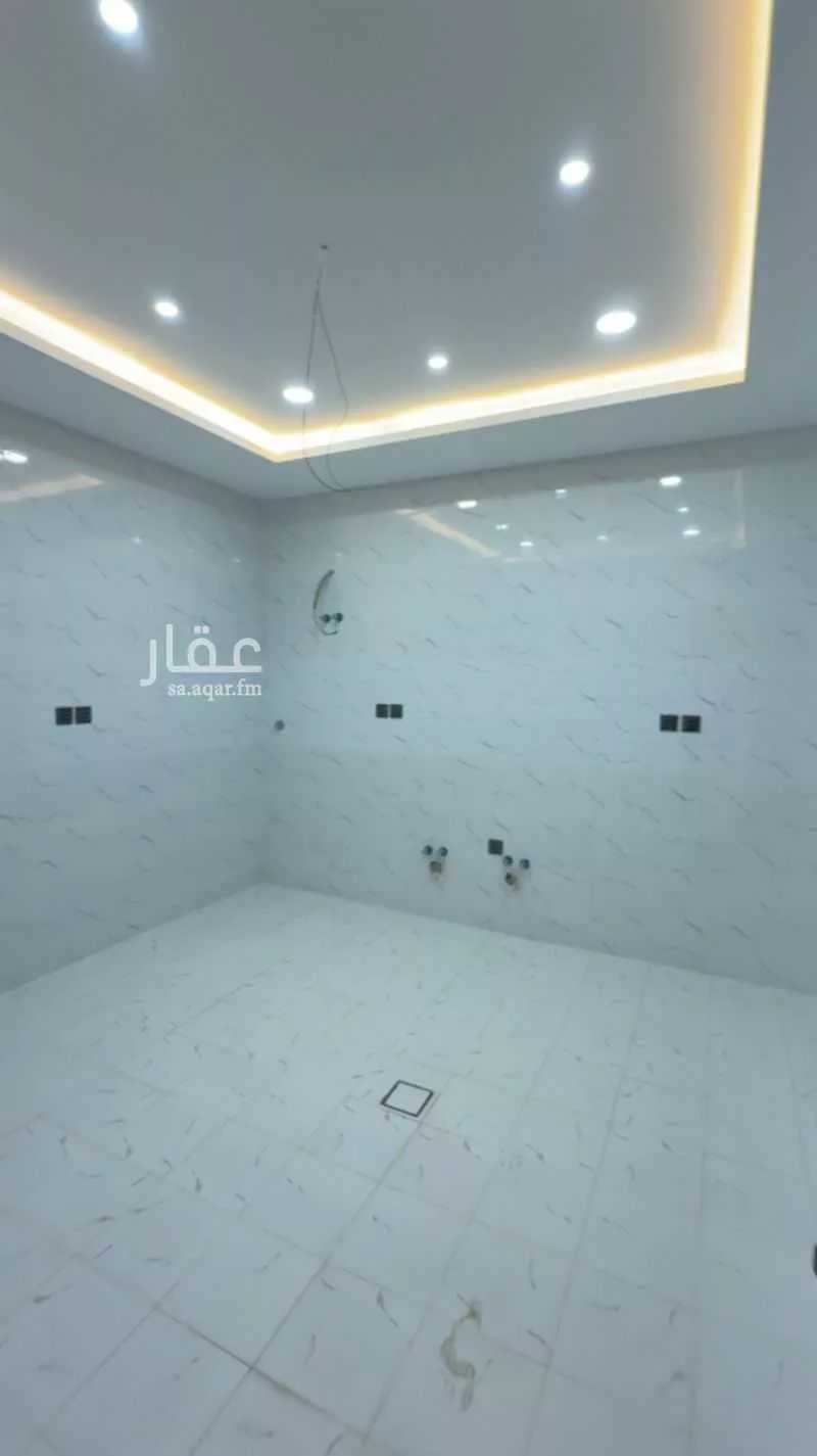 شقة 5 غرف في الفروسية 4
