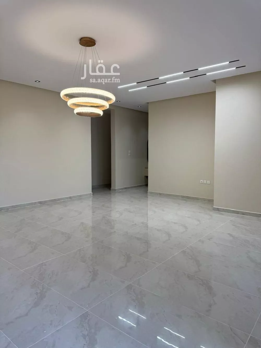 3 bedroom floor in Al Maizilah 11