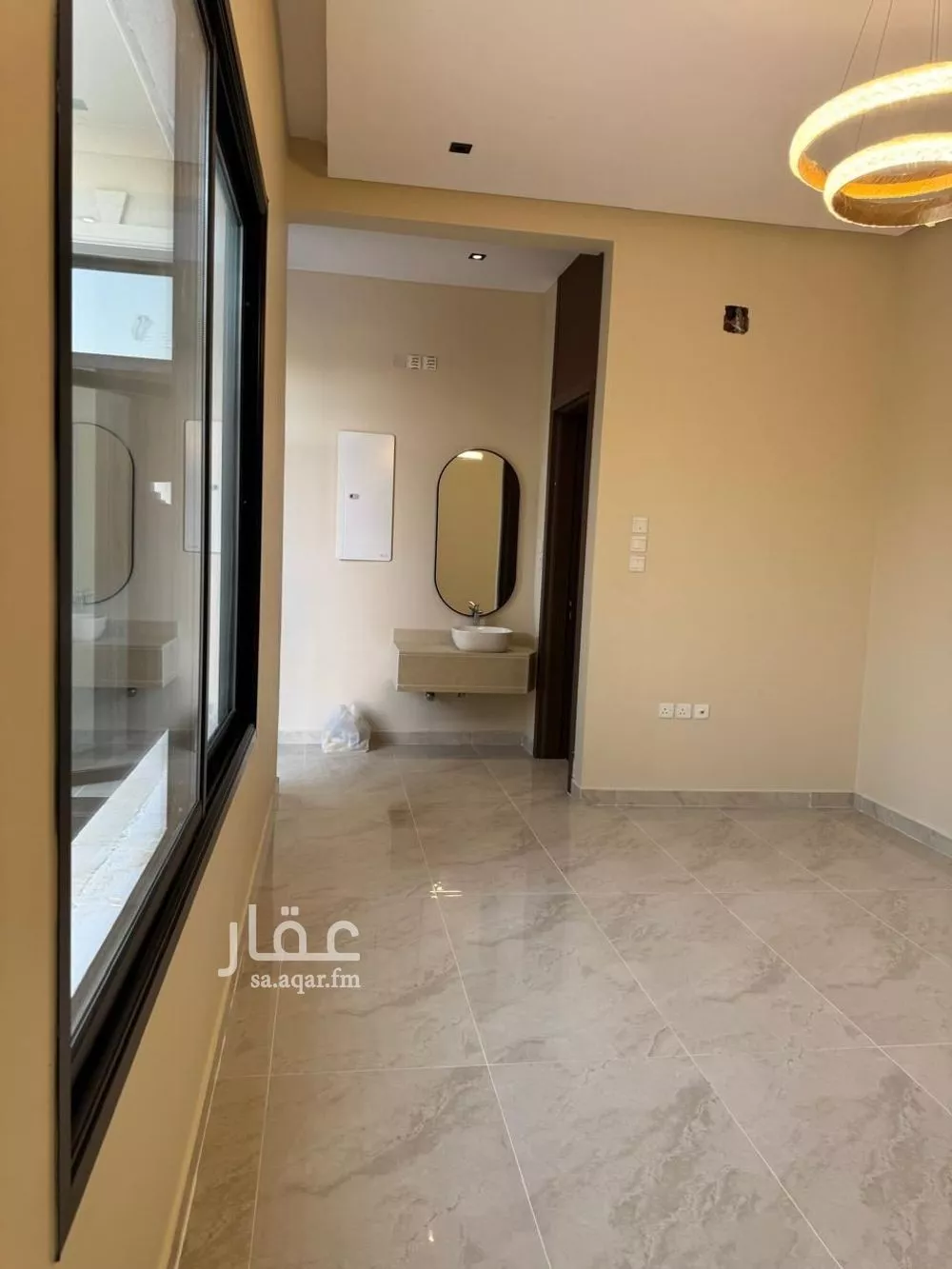 3 bedroom floor in Al Maizilah 3