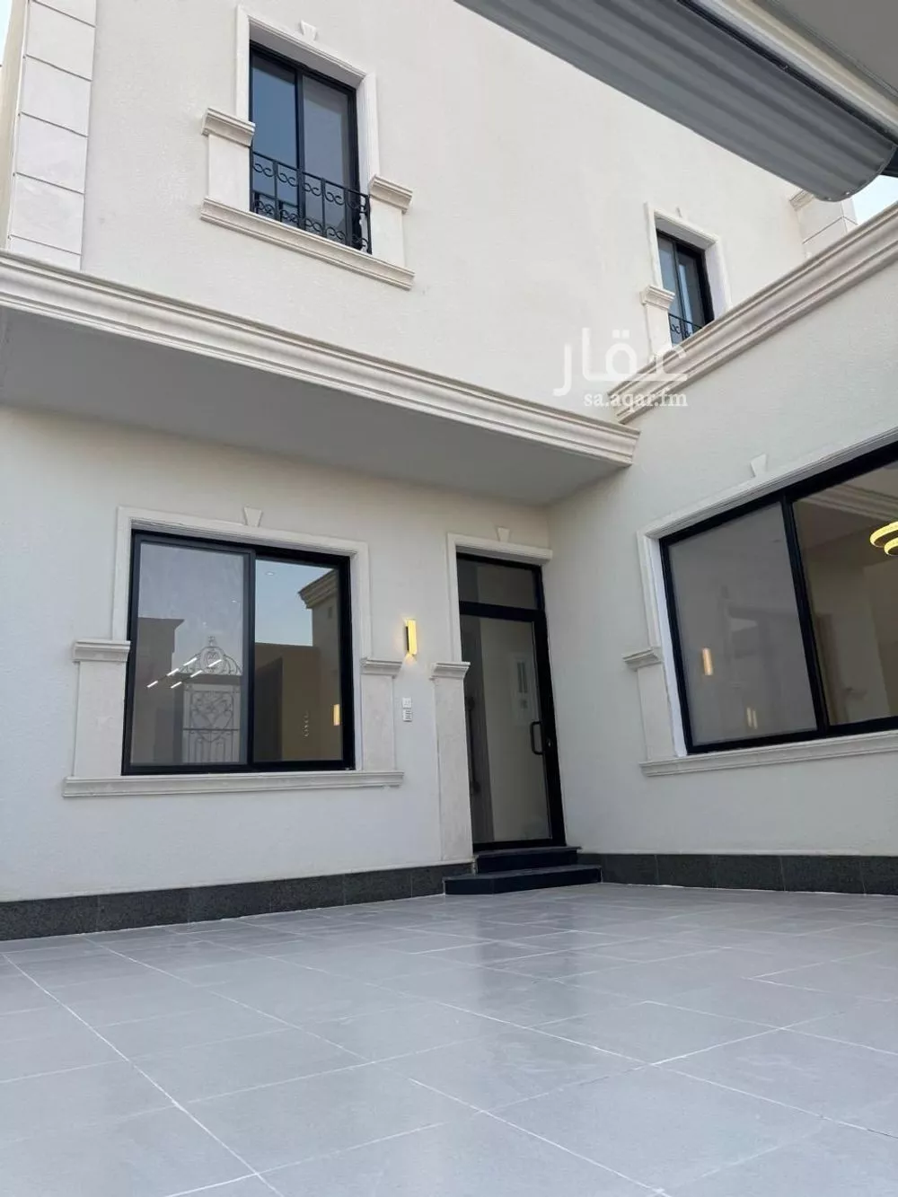 3 bedroom floor in Al Maizilah 2