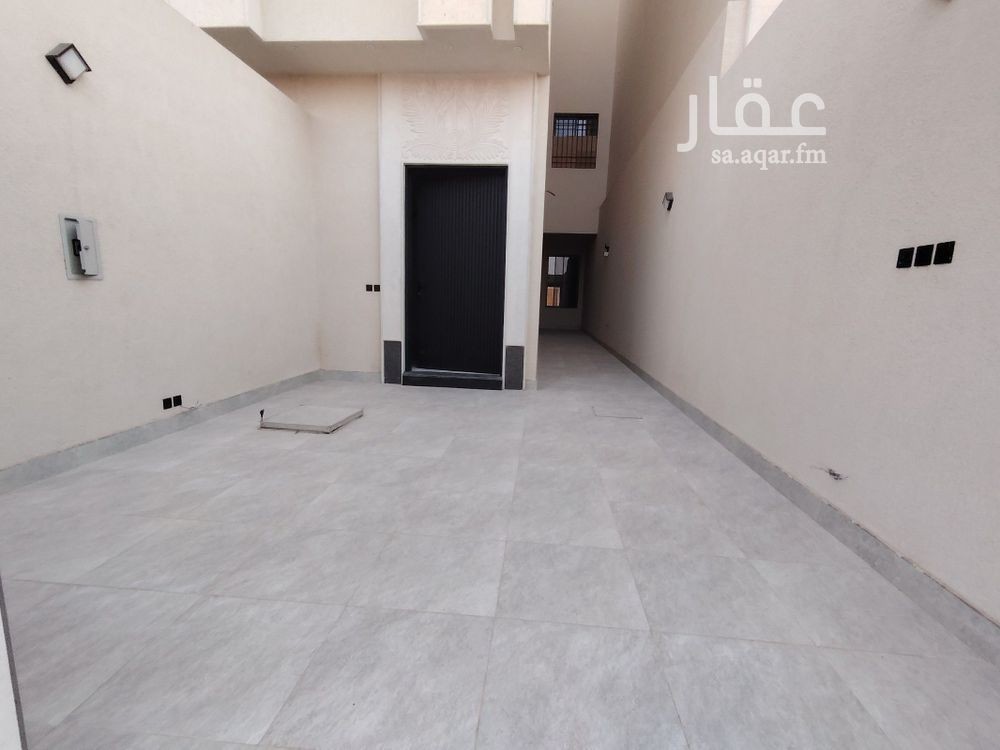 4 bedroom floor in Dhahrat Namar 2
