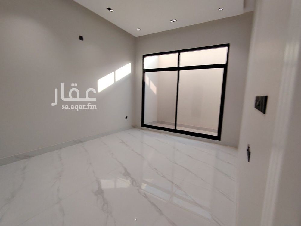 4 bedroom floor in Dhahrat Namar 5