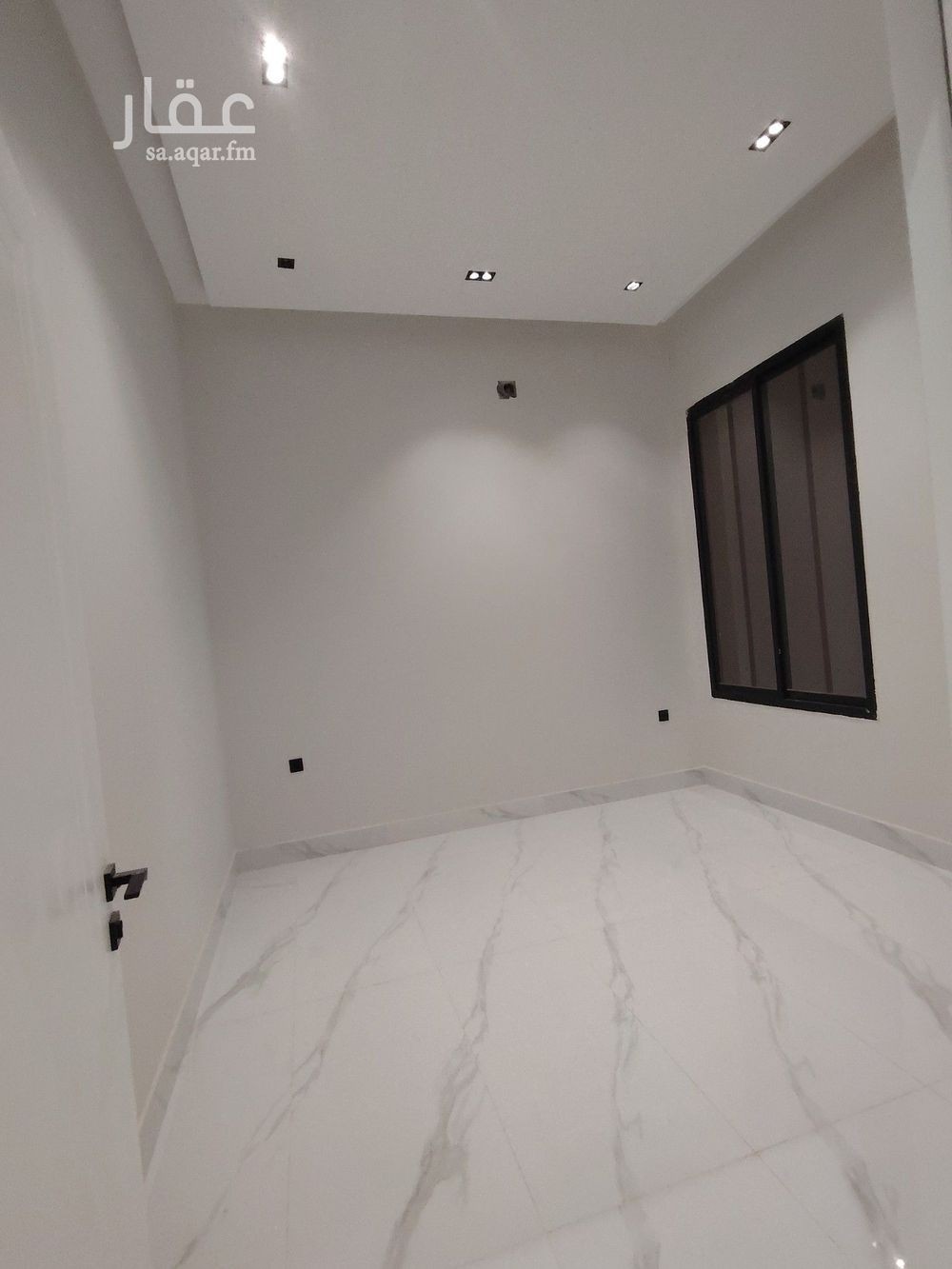 4 bedroom floor in Dhahrat Namar 4