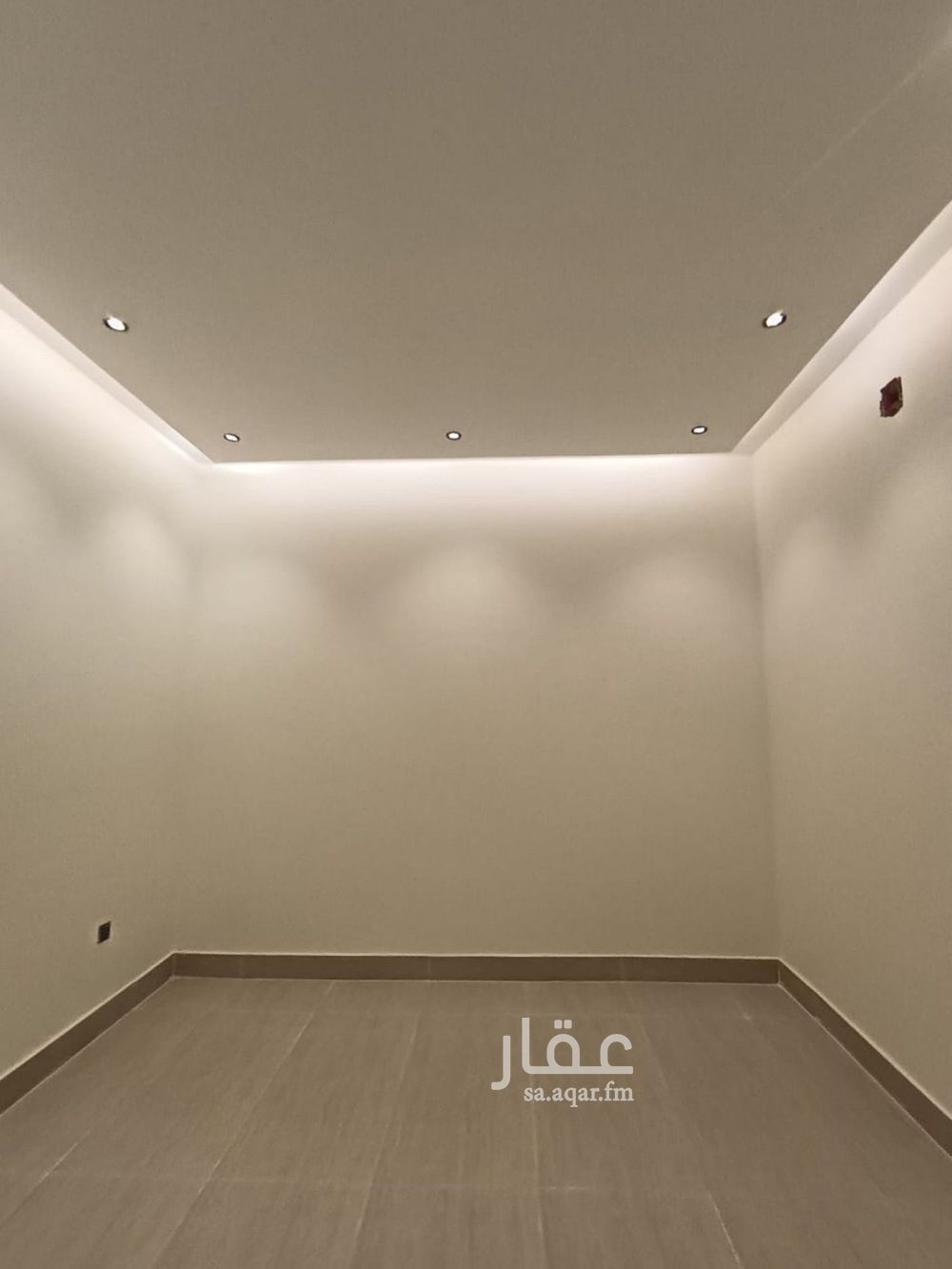 4 bedroom floor in Tuwaiq 8