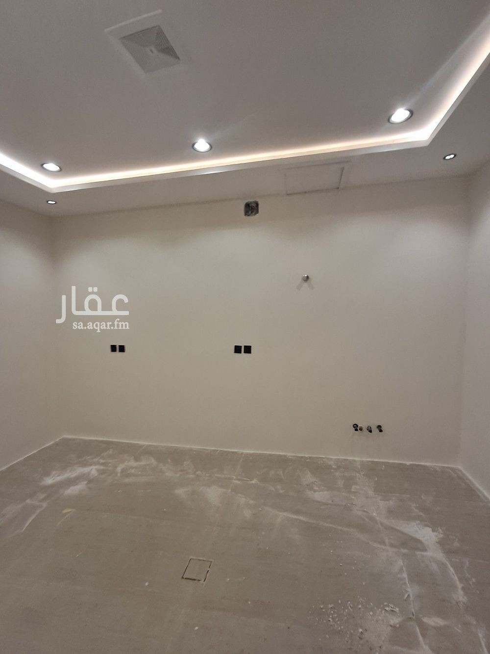 4 bedroom floor in Tuwaiq 8