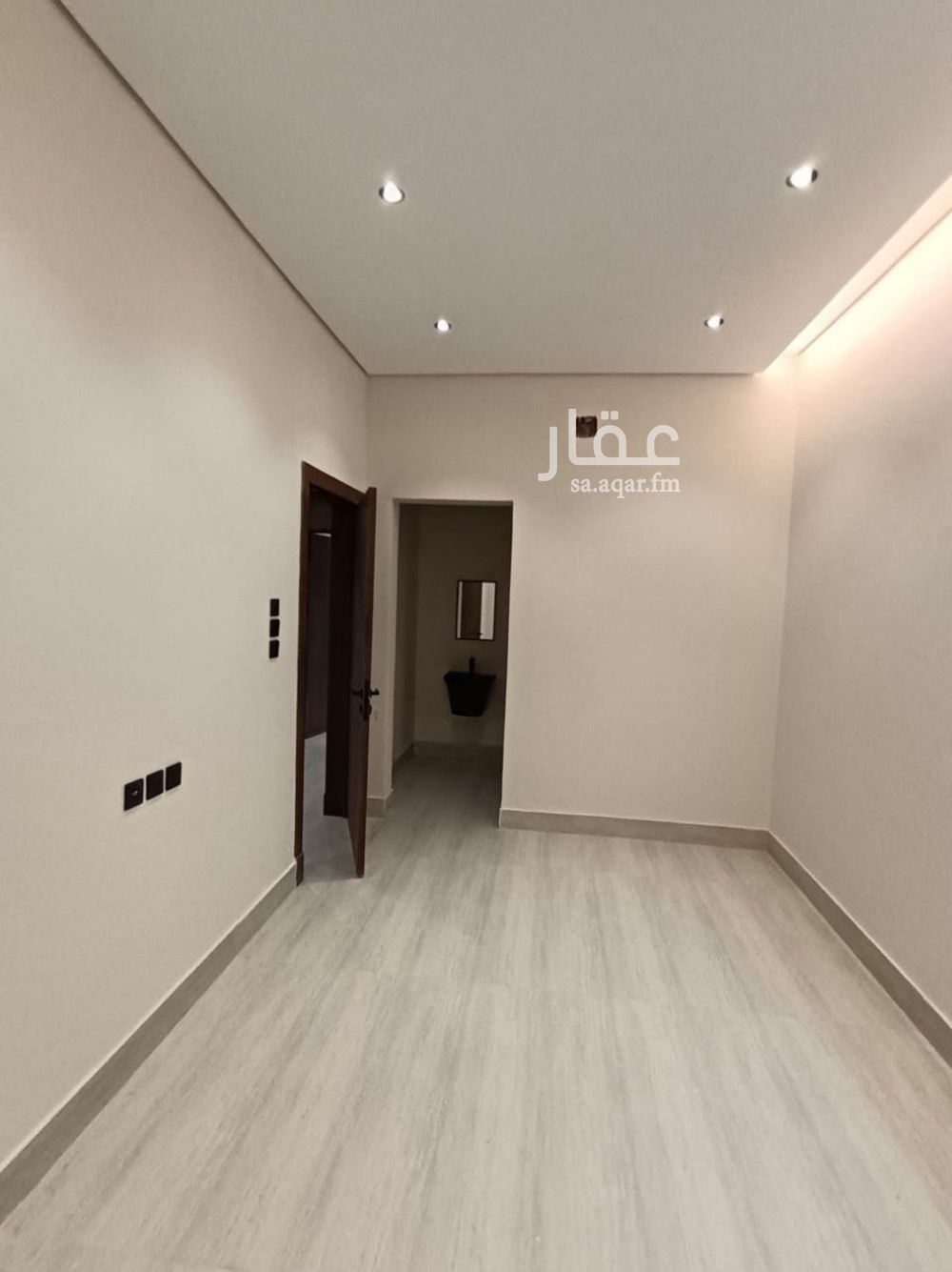 4 bedroom floor in Tuwaiq 10