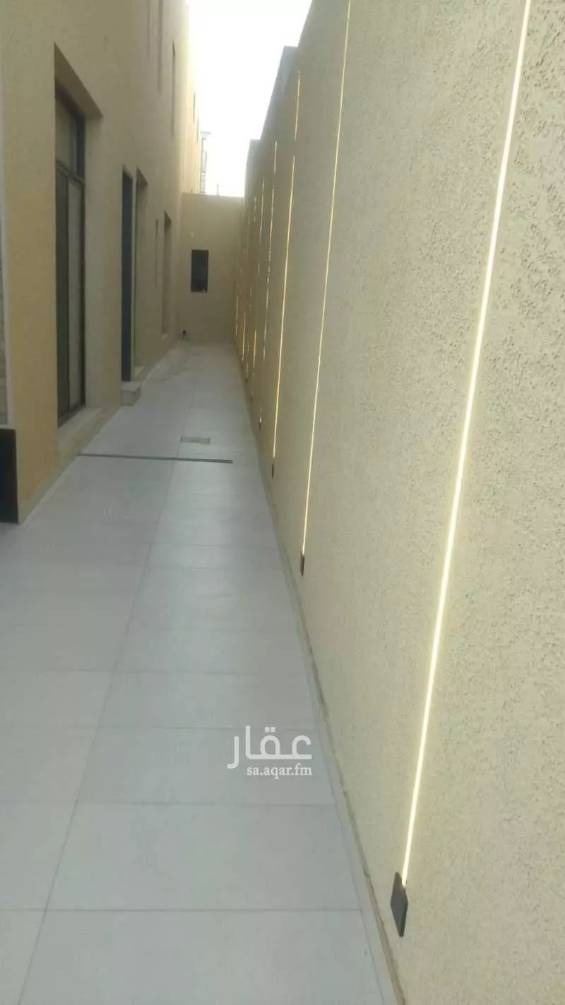 4 bedroom floor in Al Aridh 2
