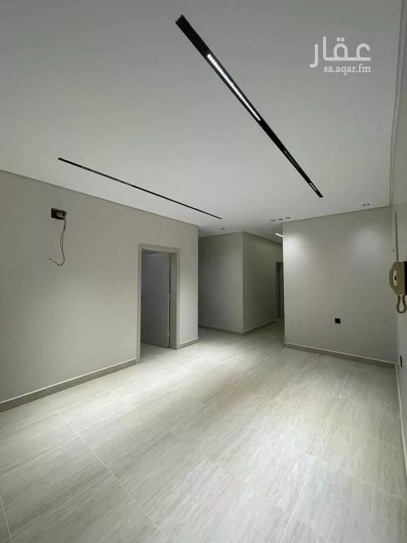 عمارة 198 م² في الملك فهد 8