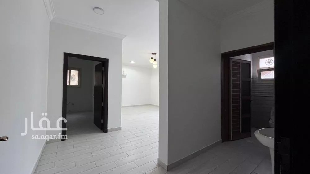 5 bedroom apartment in Riyadh 5