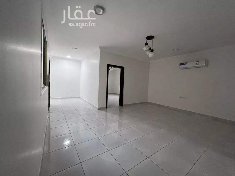 5 bedroom apartment in Riyadh 9