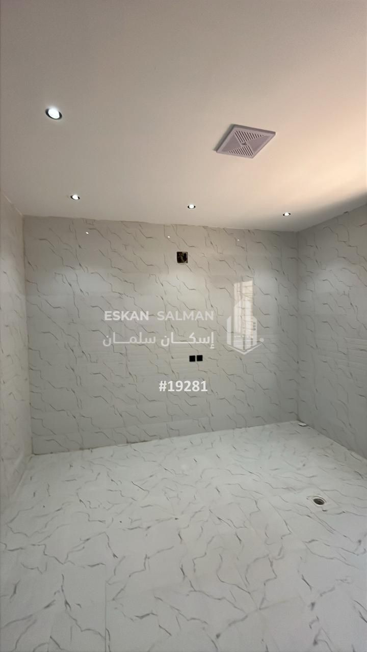 8 bedroom villa in Okaz, Riyadh 11
