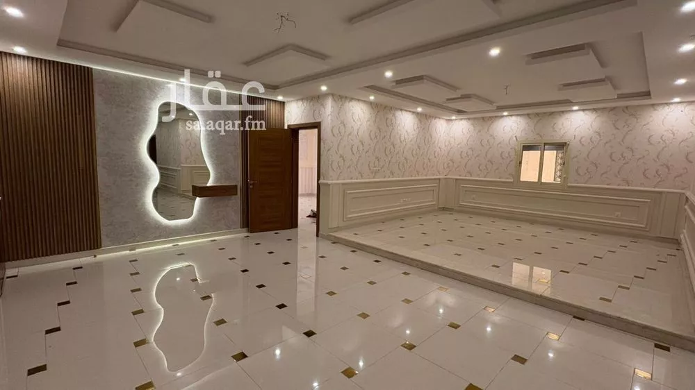 6 bedroom apartment in Al Marwa 5