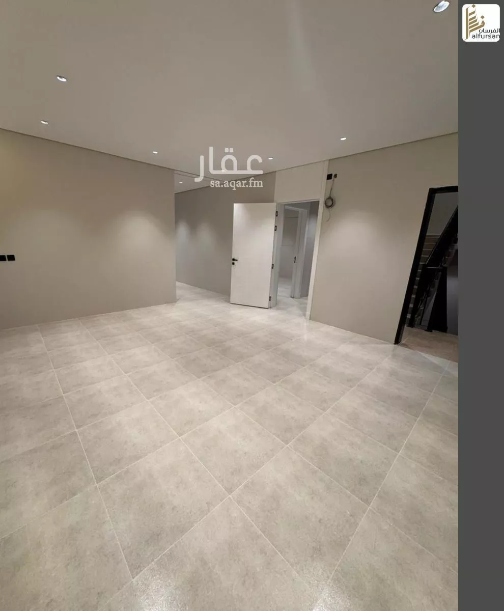 3 bedroom floor in Dahiat Namar 7