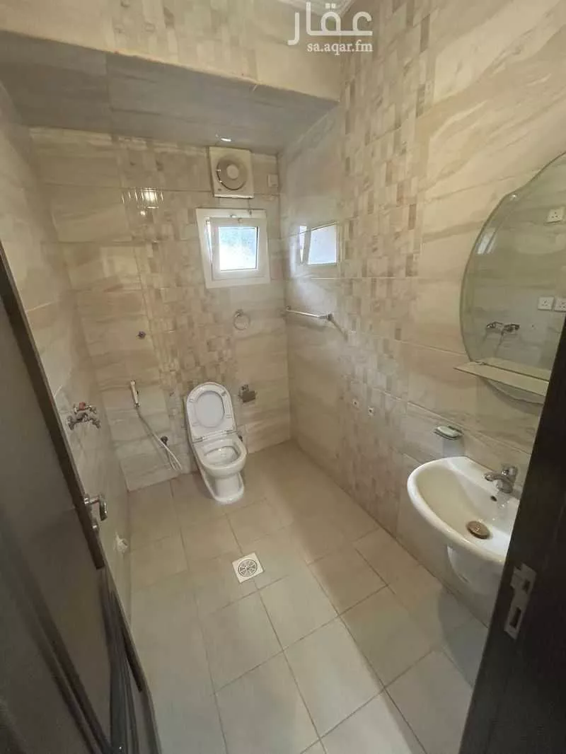 3 bedroom apartment in Al Sharafiyah, Jeddah 7