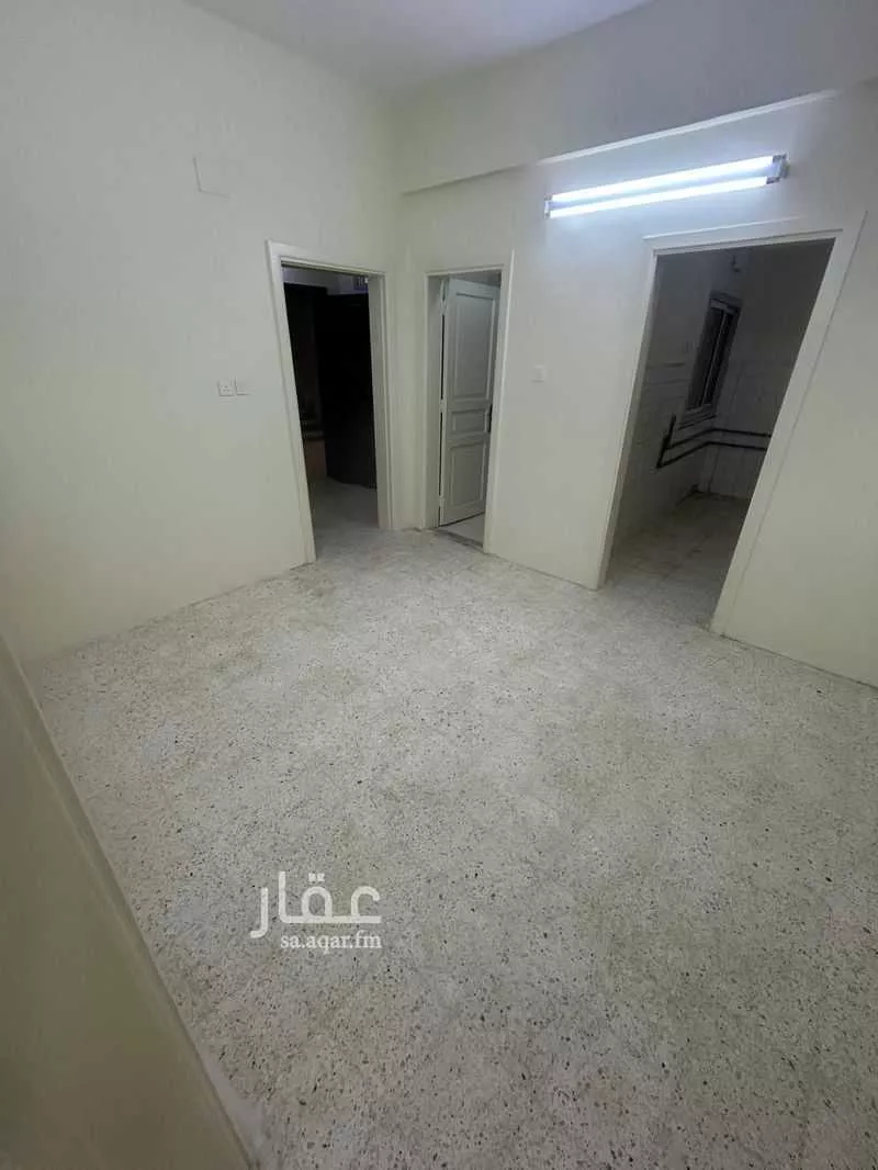4 bedroom apartment in Al Sharafiyah, Jeddah 10