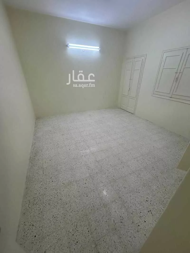 4 bedroom apartment in Al Sharafiyah, Jeddah 7