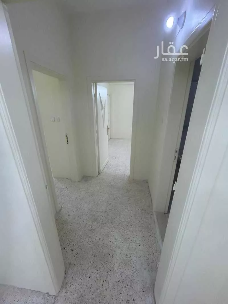 4 bedroom apartment in Al Sharafiyah, Jeddah 4