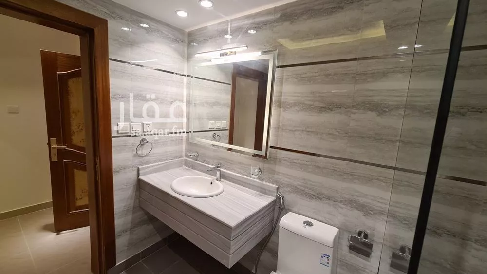 4 bedroom villa in Al Olaya, Riyadh 8