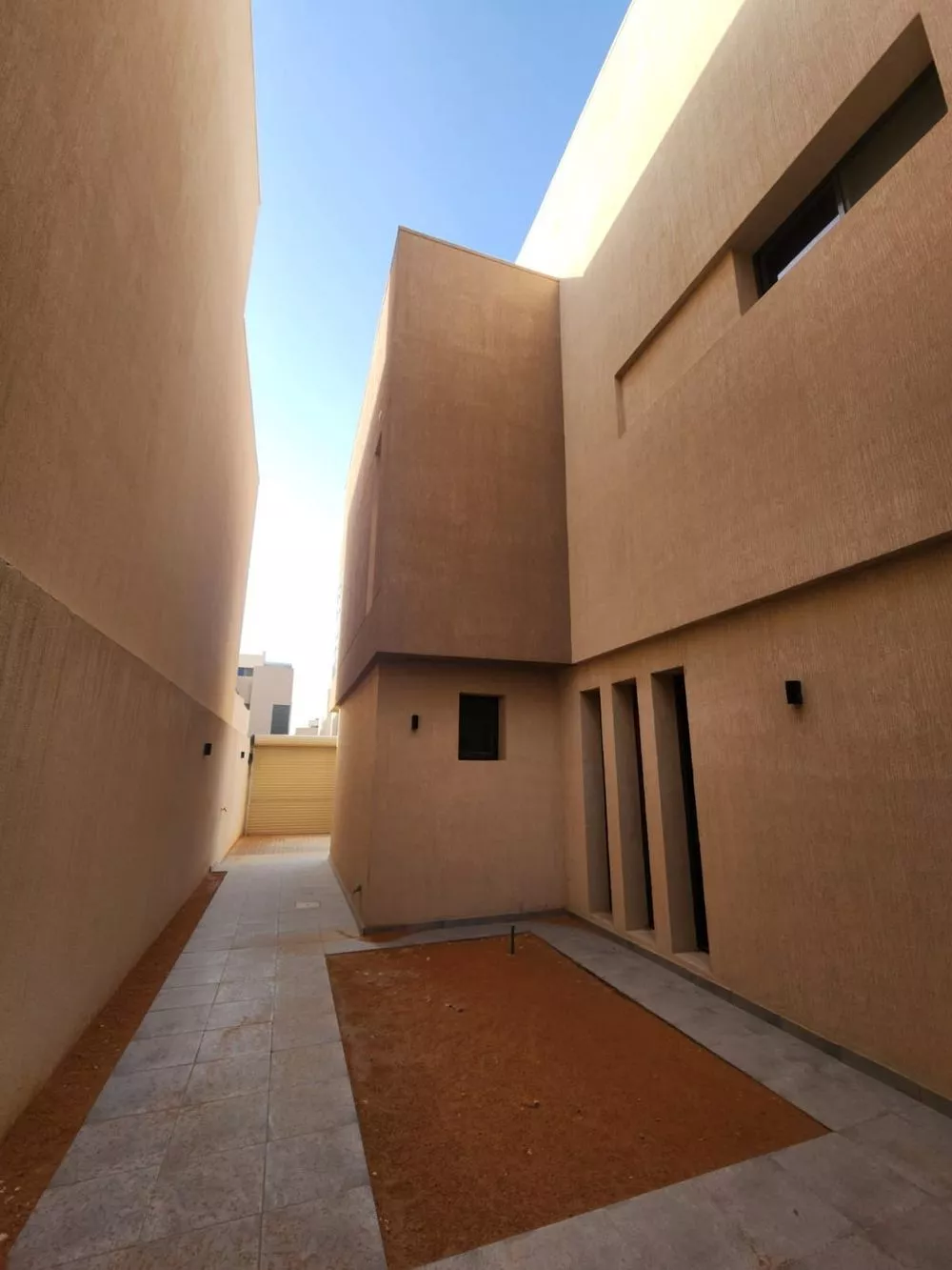 5 bedroom villa in Al Narjis 17