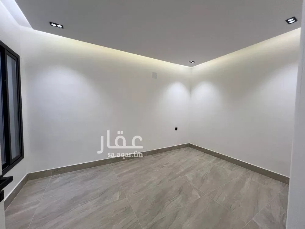 5 bedroom apartment in Riyadh 12