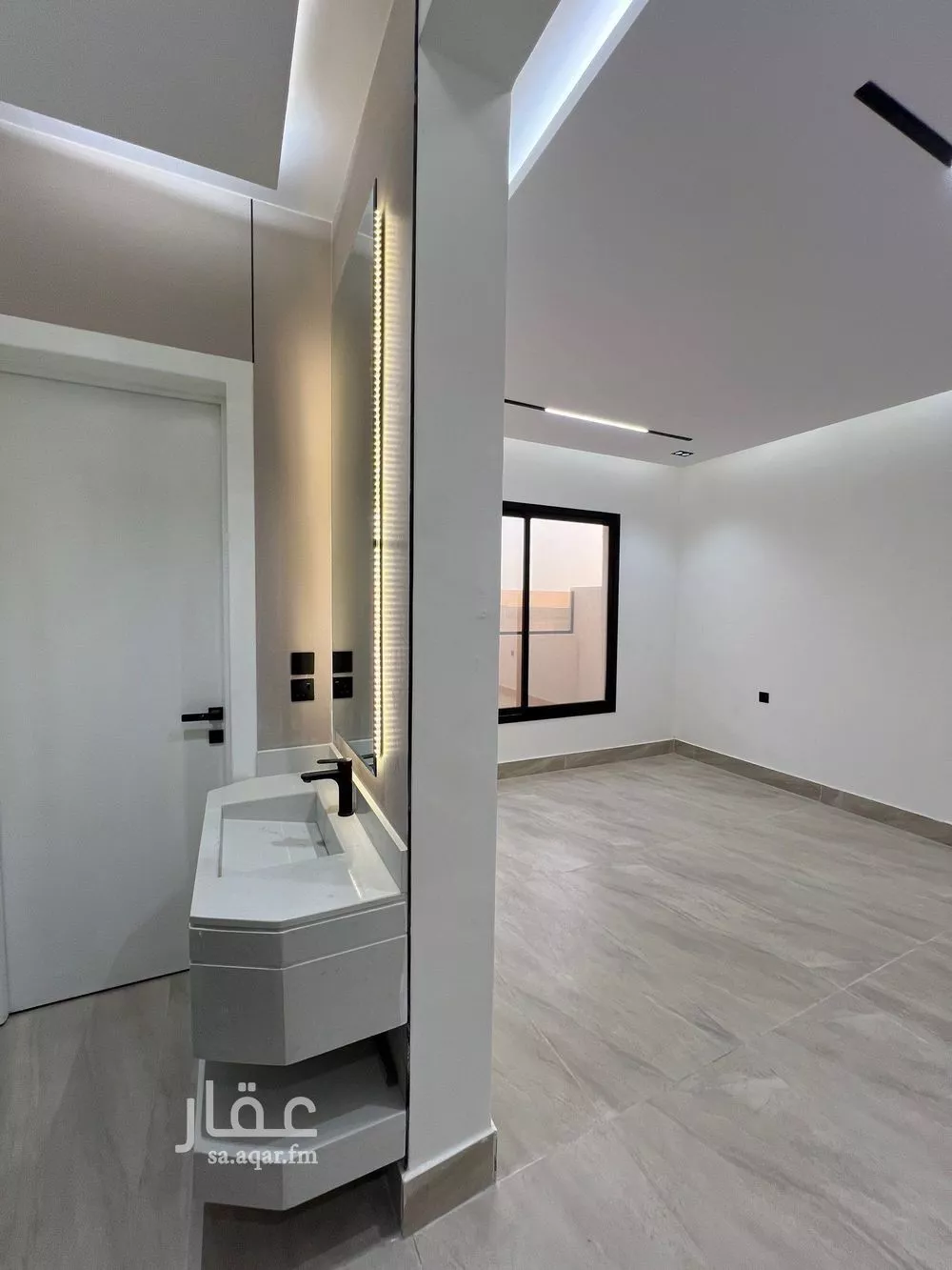 5 bedroom apartment in Riyadh 8