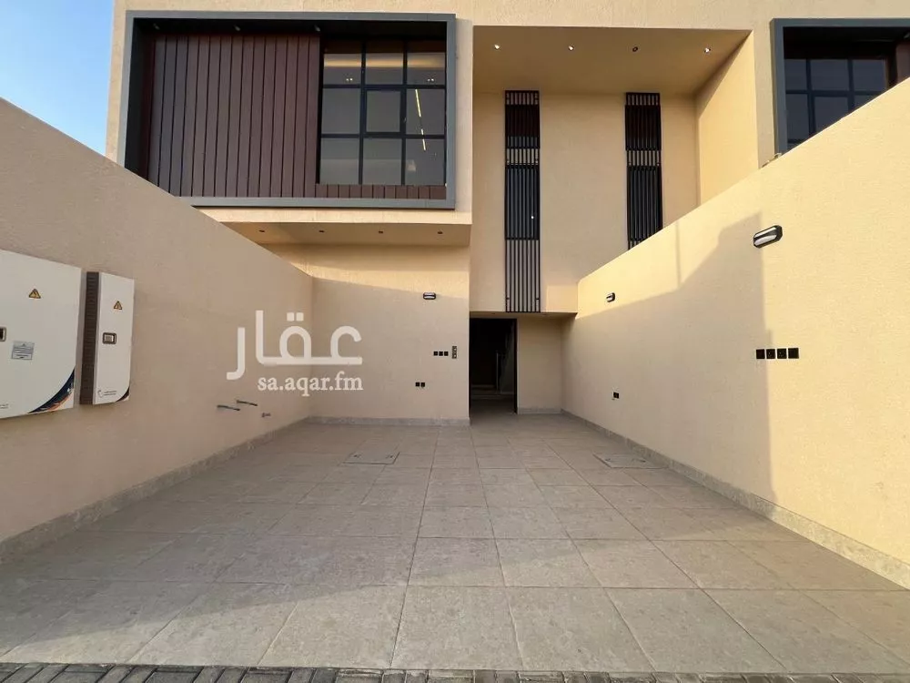 5 bedroom apartment in Riyadh 6