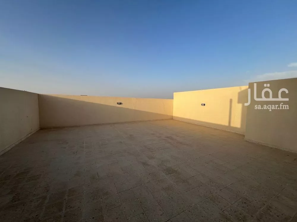 5 bedroom apartment in Riyadh 16
