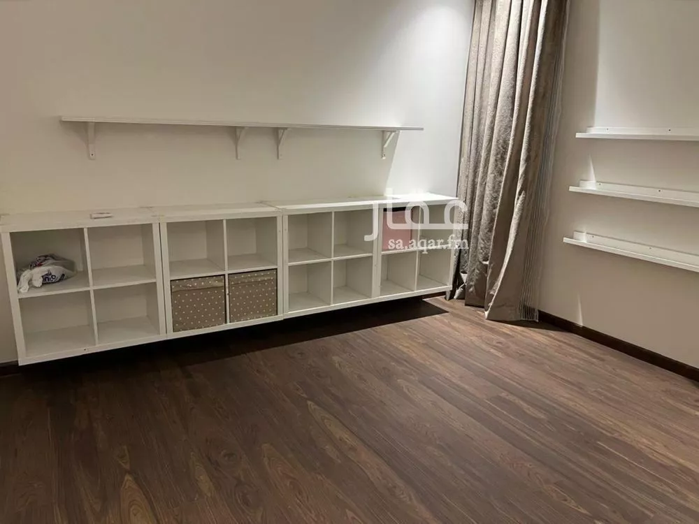 6 bedroom villa in Al Safarat, Riyadh 12