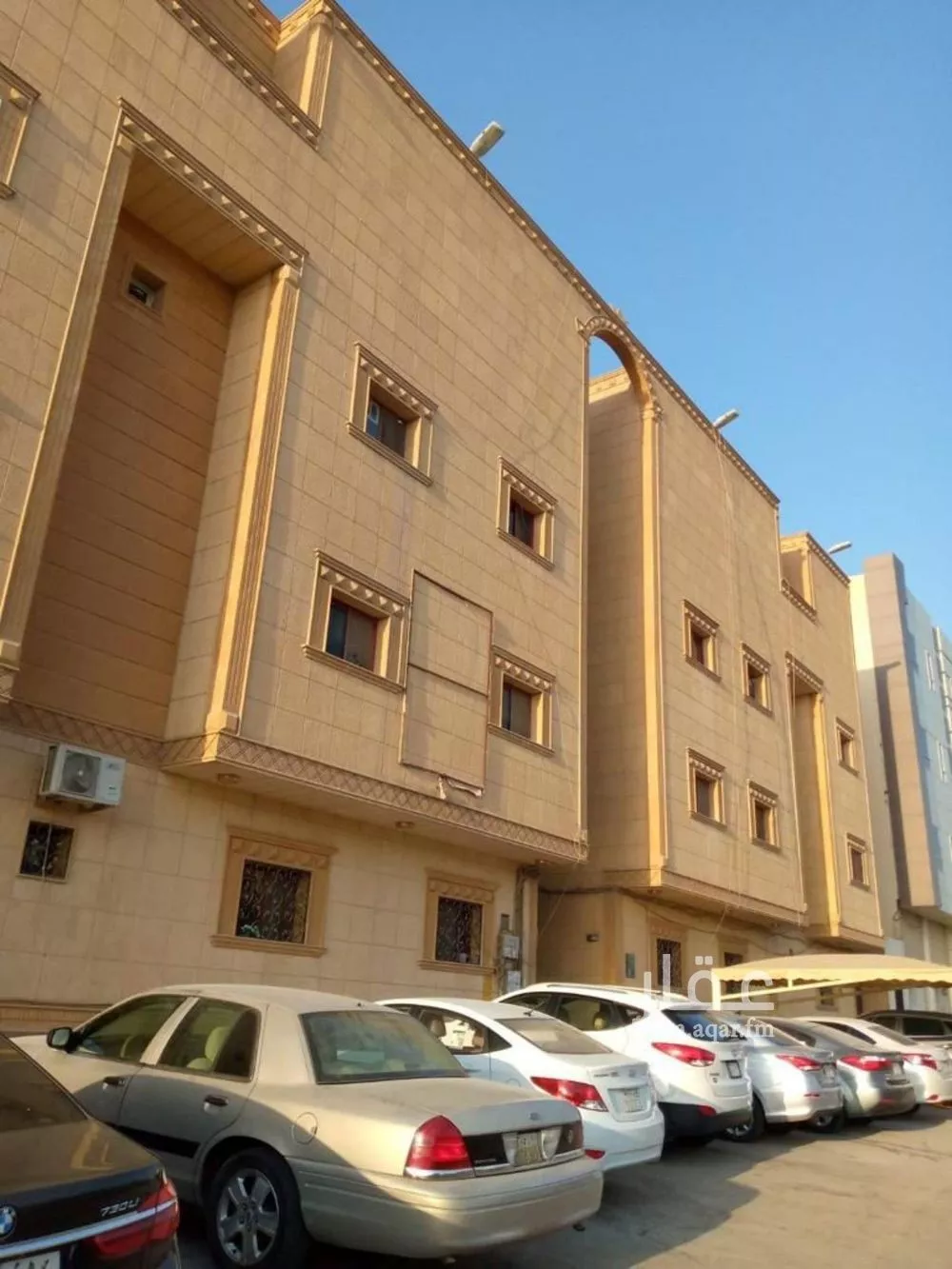 3 bedroom apartment in Al Aqiq 1