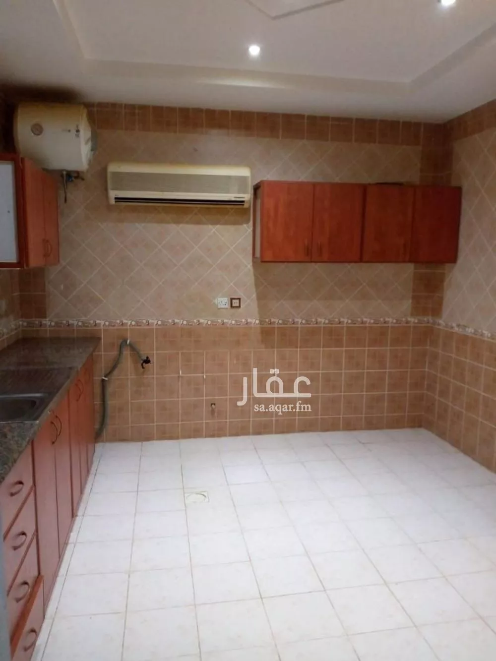 3 bedroom apartment in Al Aqiq 2