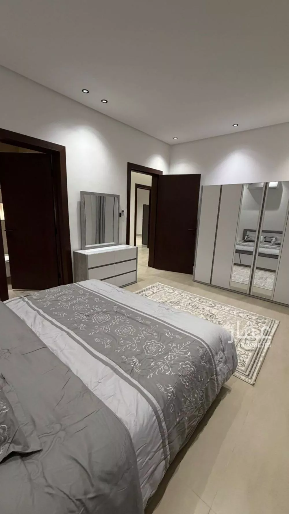 4 bedroom apartment in Al Rimal 7