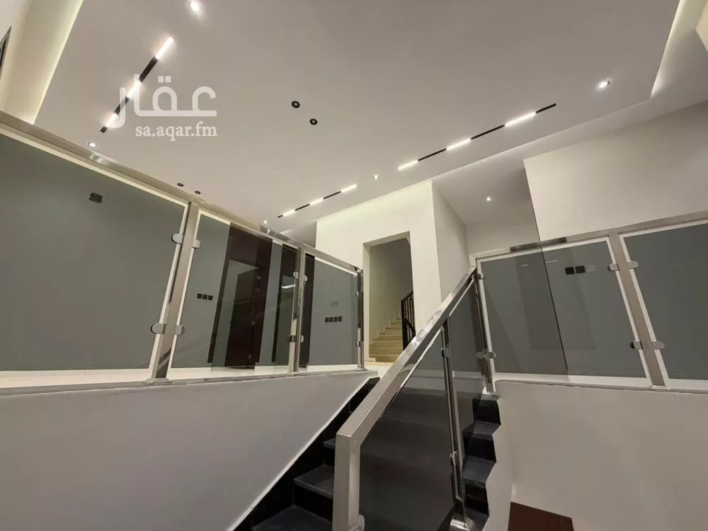 9 bedroom villa in Al Rimal 15