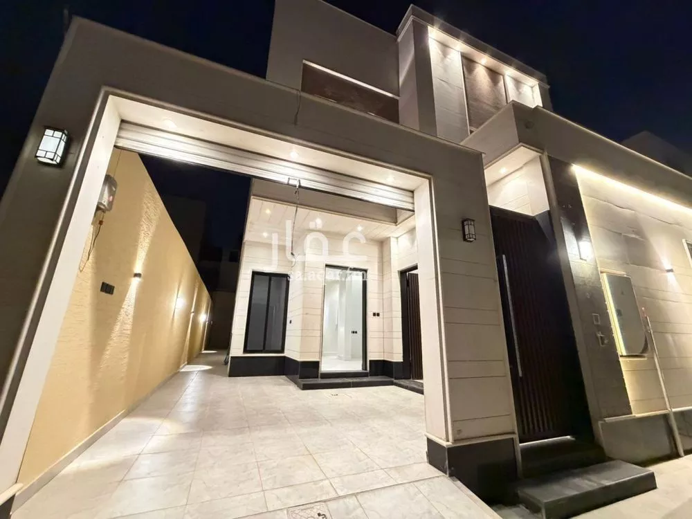 9 bedroom villa in Al Rimal 7
