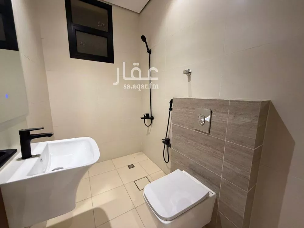 9 bedroom villa in Al Rimal 26