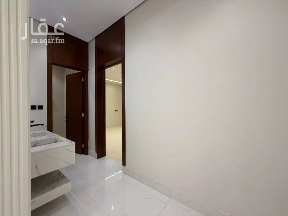 9 bedroom villa in Al Rimal 13