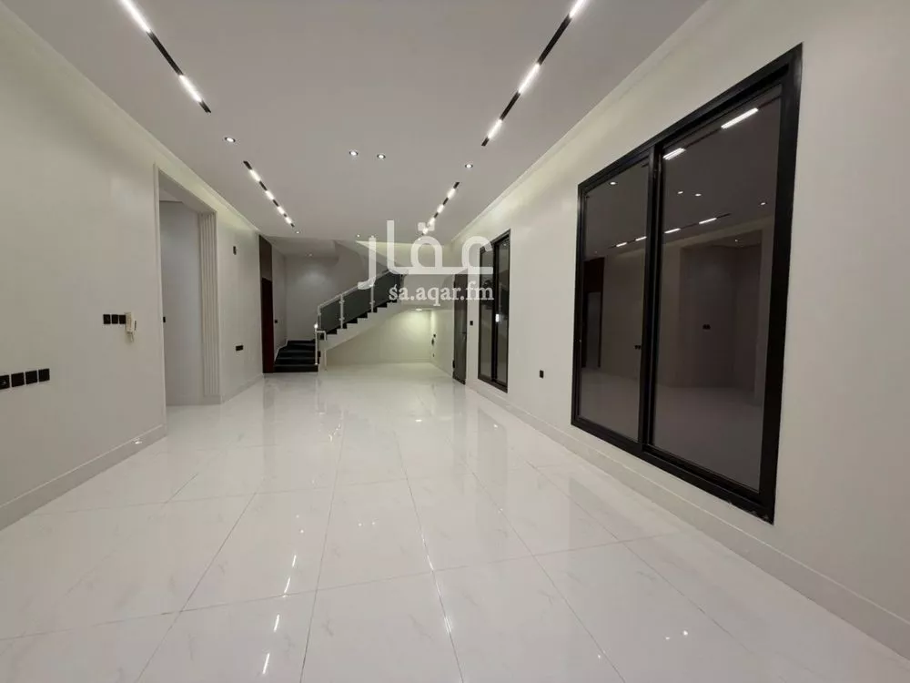 9 bedroom villa in Al Rimal 14