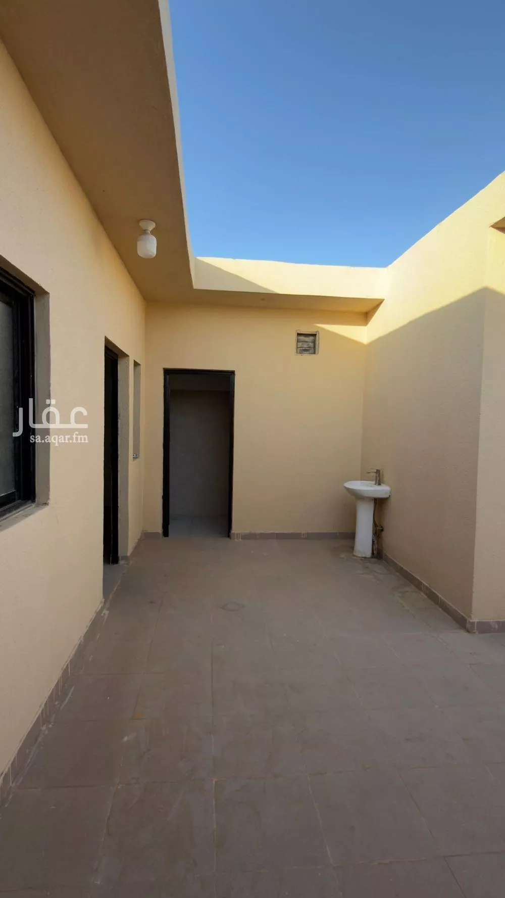 76 bedroom building in Riyadh 9