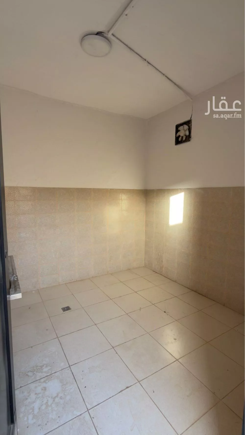 76 bedroom building in Riyadh 14