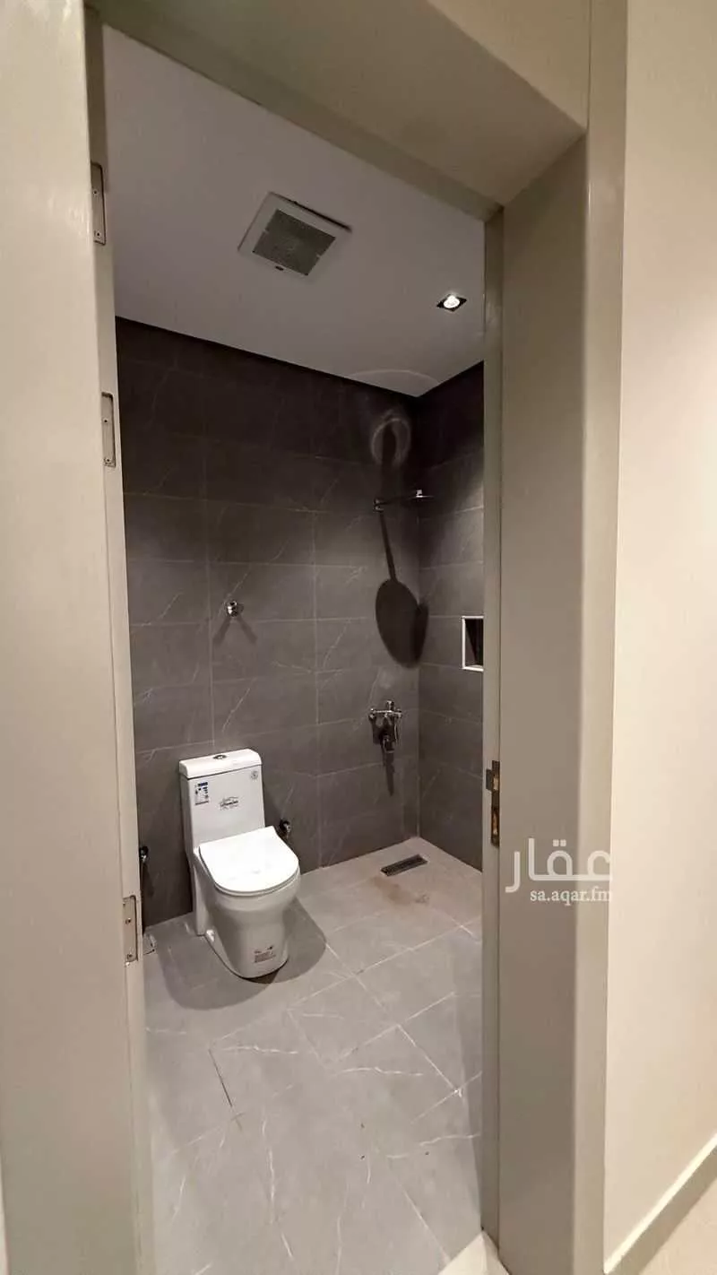 3 bedroom villa in As Suwaidi Al Gharabi, Riyadh 4
