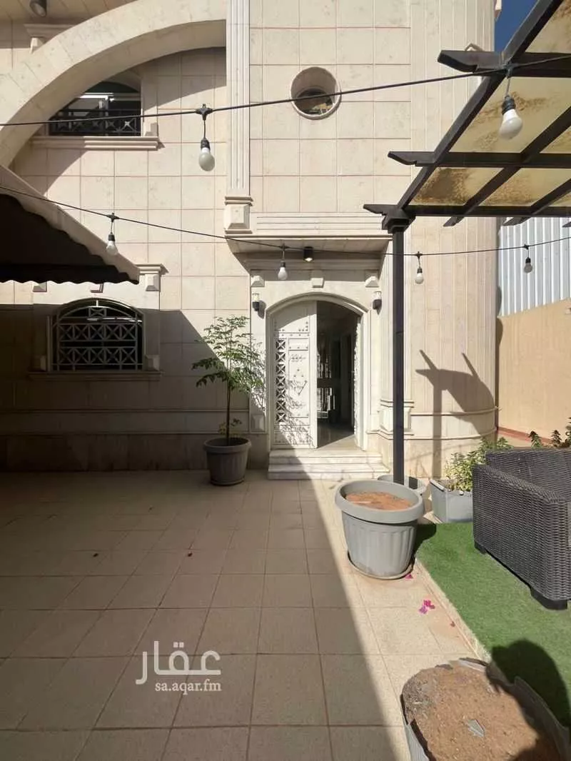 فيلا 8 غرف في النهضة 10