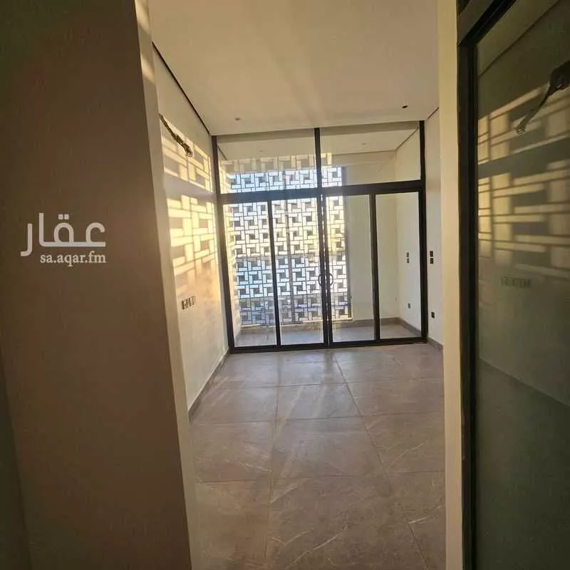 4 bedroom villa in Al Buhairah, Eastern Province 11