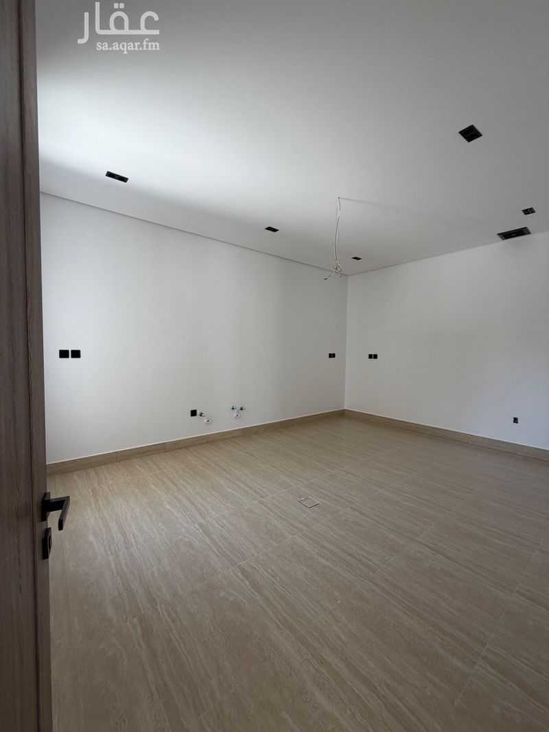 5 bedroom villa in Al Khuzama, Eastern Province 9