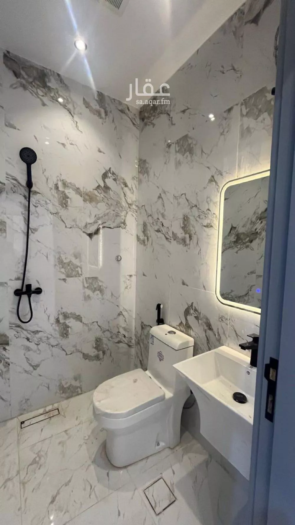4 bedroom apartment in Al Fadeylah 15