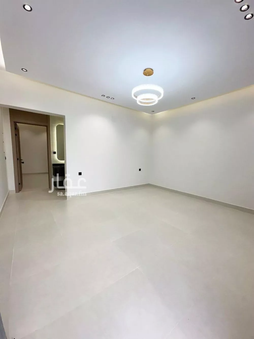 5 bedroom floor in Tuwaiq 6