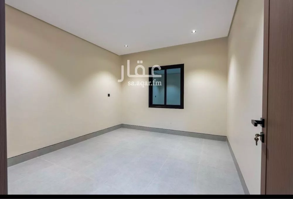 6 bedroom villa in Dahiat King Fahd 11