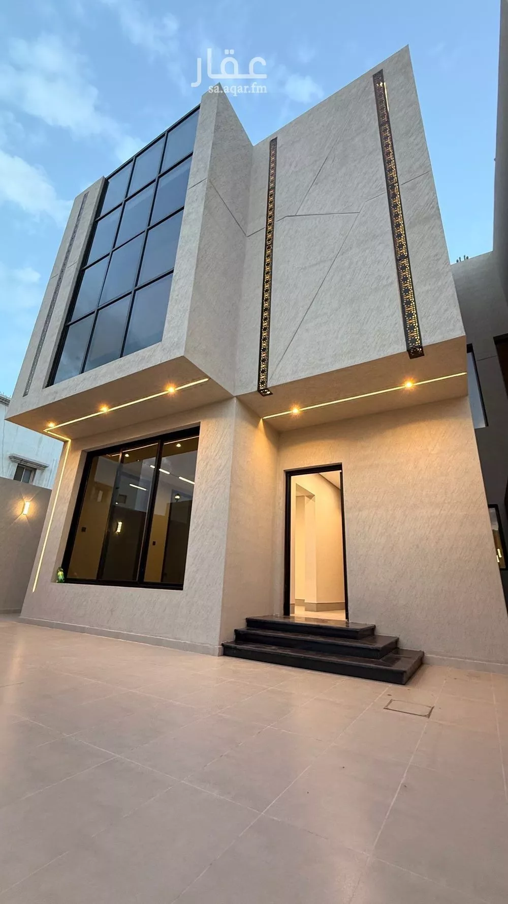 6 bedroom villa in Dahiat King Fahd 3